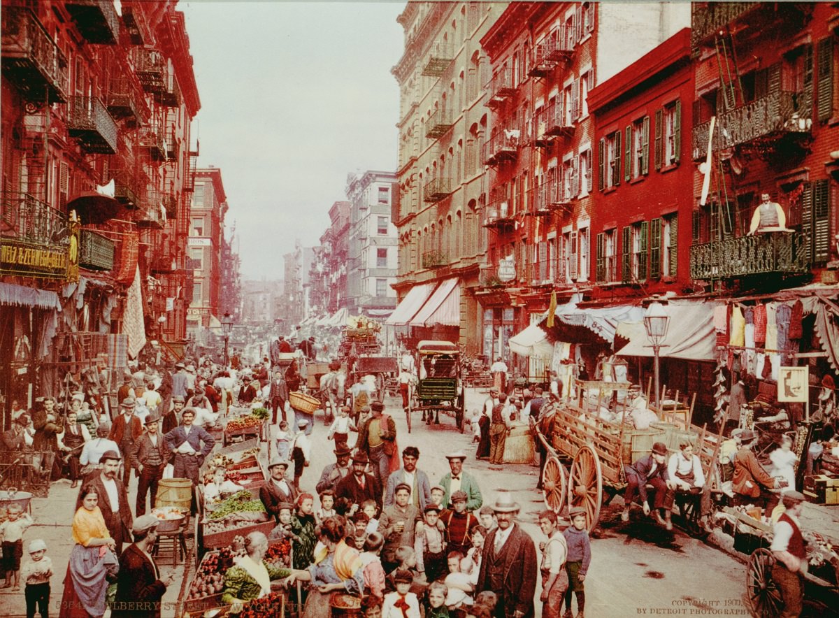 Mulberry Street, 1900