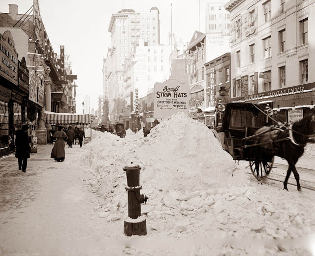Snowy New York 1900's