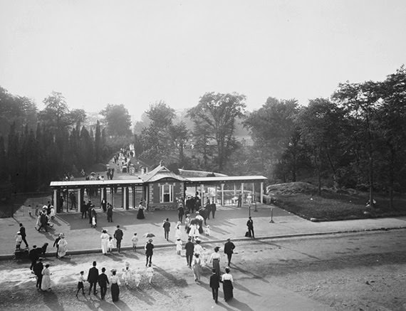 Bronx Zoo Entrance, 1910