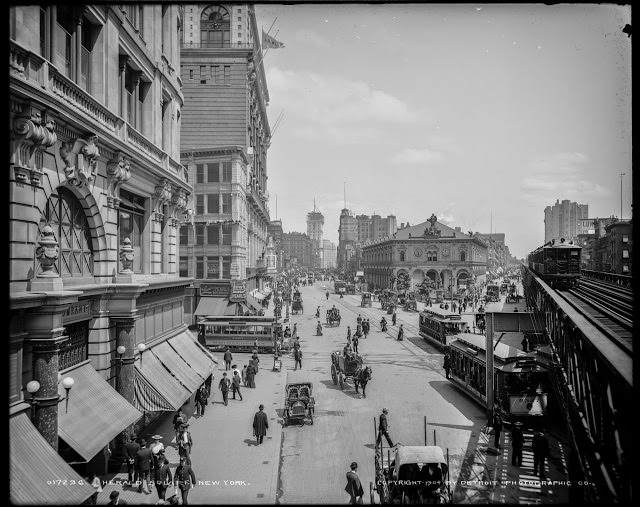 Herald Square, Looking North, 1904