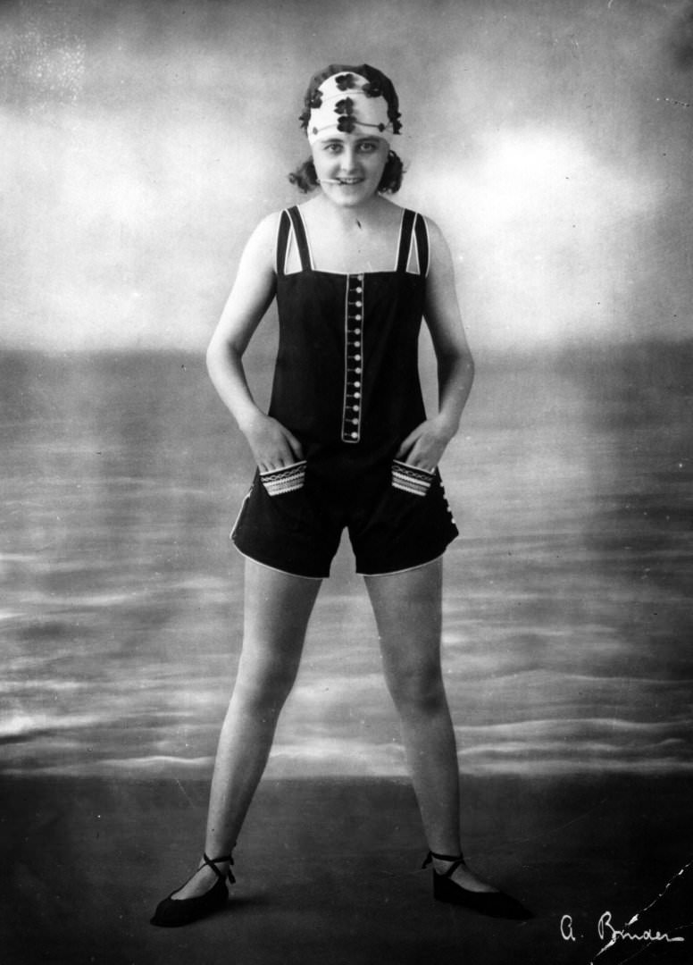 A bathing dress,1926