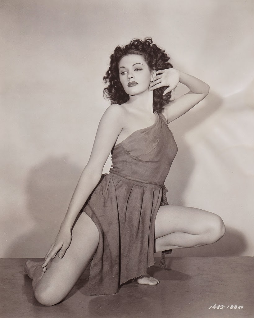Yvonne De Carlo, 1947