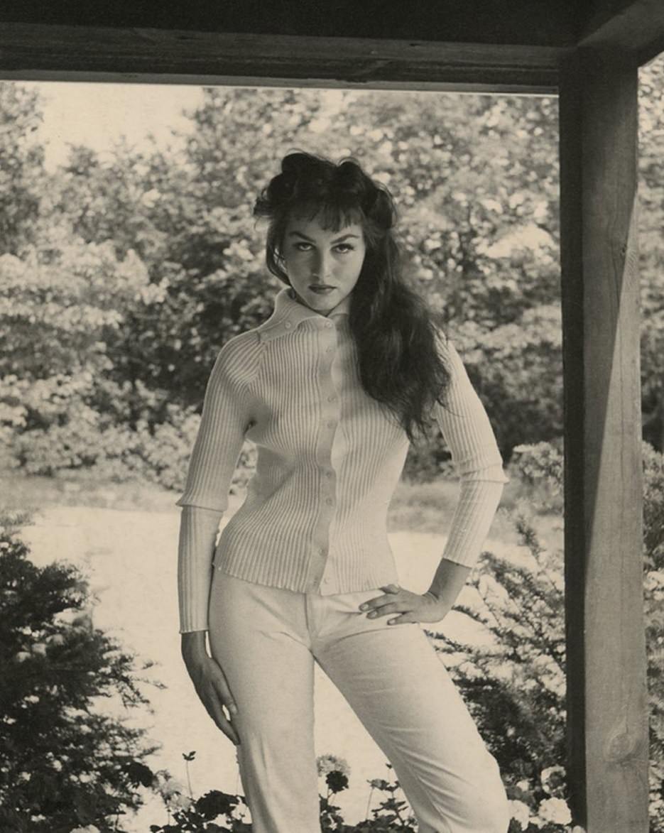 Julie Newmar, 1957