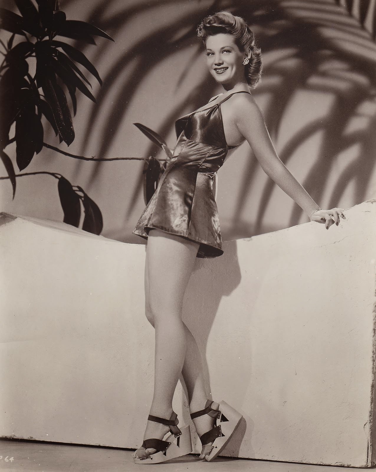 Martha O'Driscoll, 1943