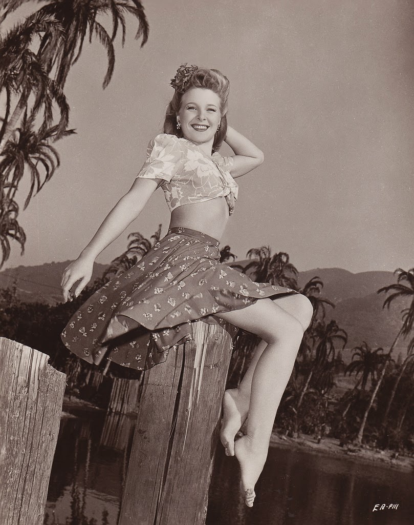 Evelyn Ankers, 1944
