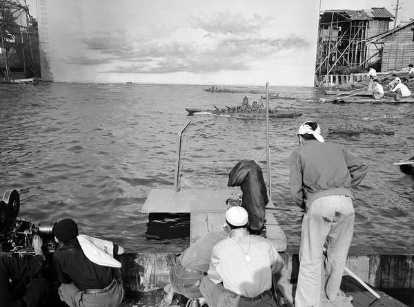 Making of "Battleship Yamato" in the studio pool of the Shin-Toho, 1953