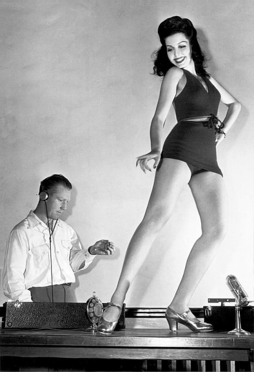 Ann Miller recording the sound of her tap dancing for the film "Reveille With Beverly", 1943