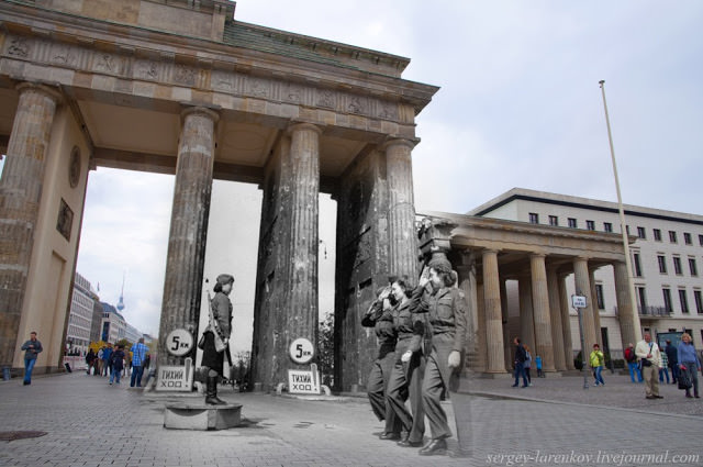 50+ Then And Now Photos Of Berlin During WWII And Today