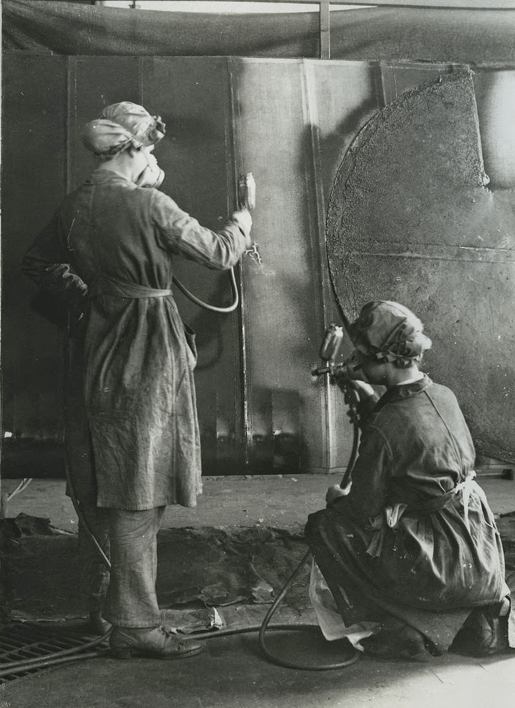 British women painting planes at aeroplane factory near Birmingham