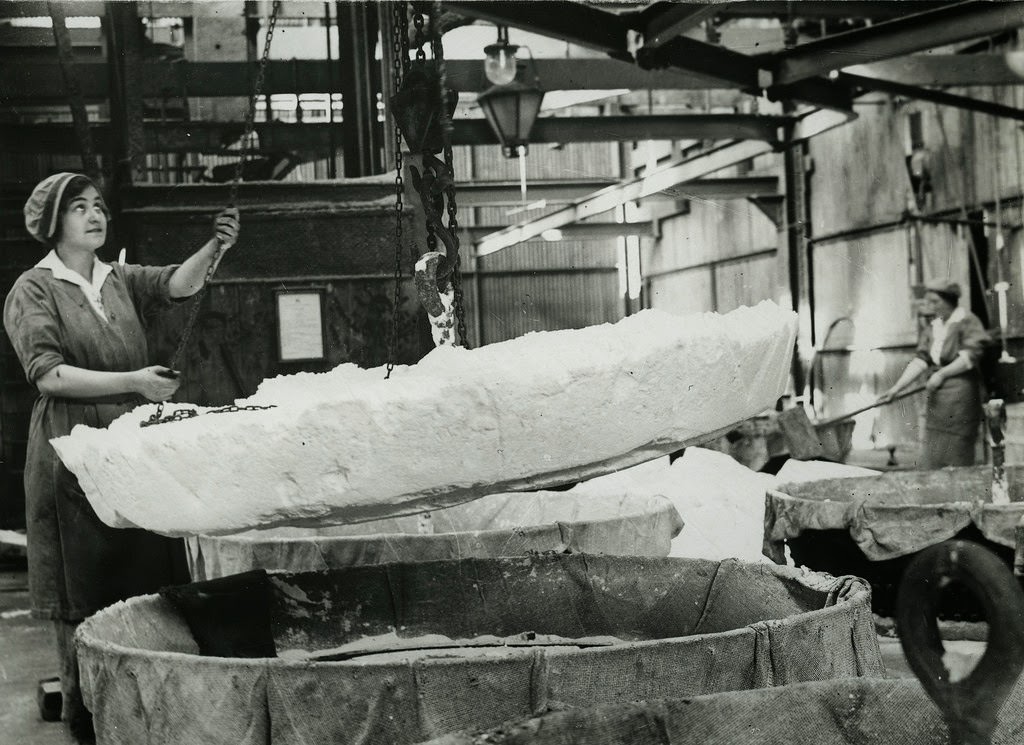 Chemical works near Manchester - British women chemical workers in the Midlands