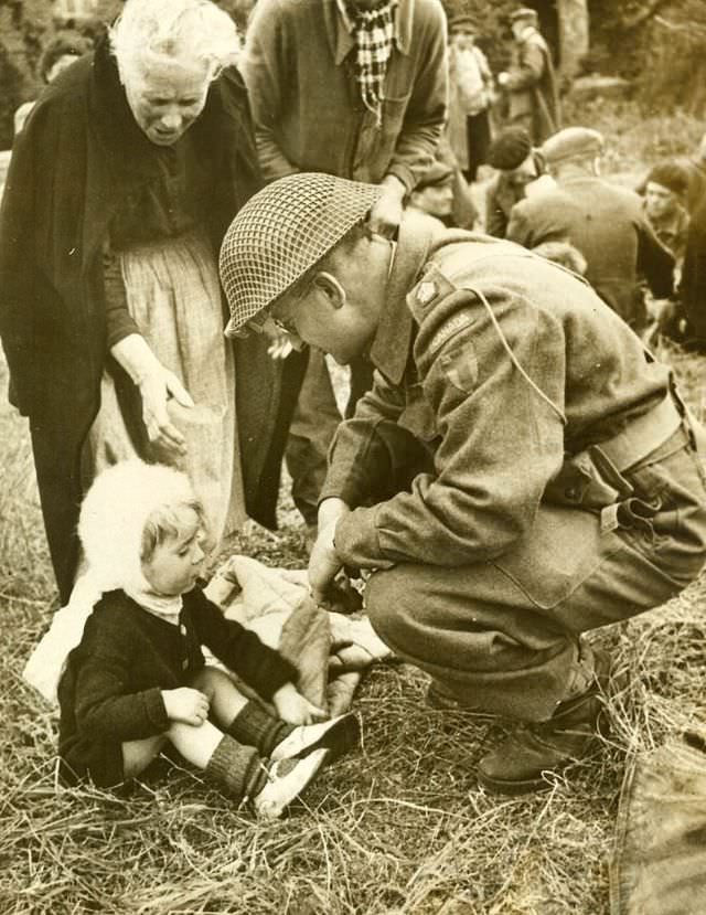 Young Frenchman finds a friend