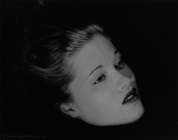 Floating head, Mary Taylor, 1933