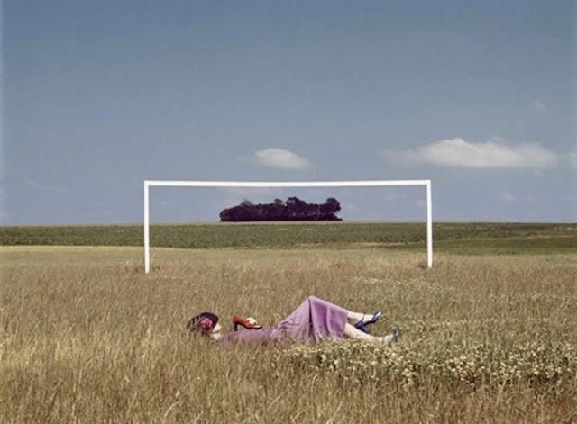 Spectacular Hypnotic & Surreal Fashion Photography by Guy Bourdin (50+ Photos)