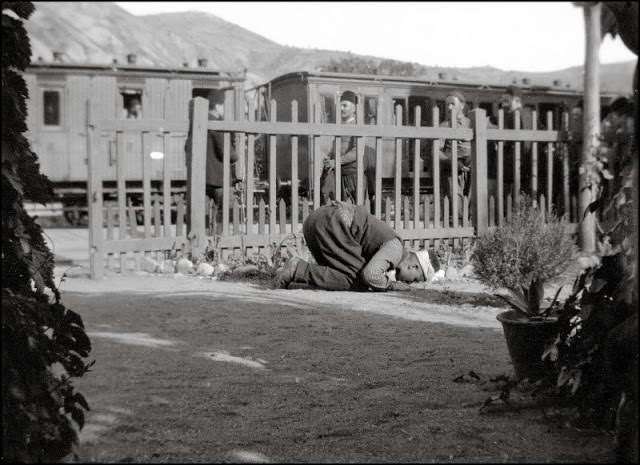Prayer, Eskişehir, 1903