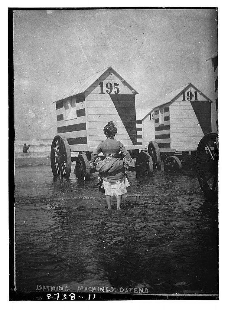 Going Swimming On Wheels: 50+ Historic Photos Of Bathing Machines From Victorian Era