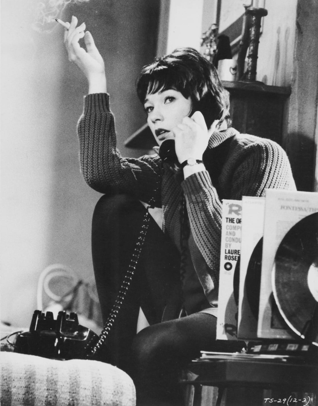 Shirley Mclaine, on the telephone, 1962