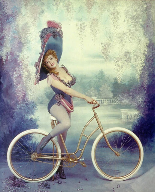 Marilyn as Lillian Russell, turn-of-the-century American actress