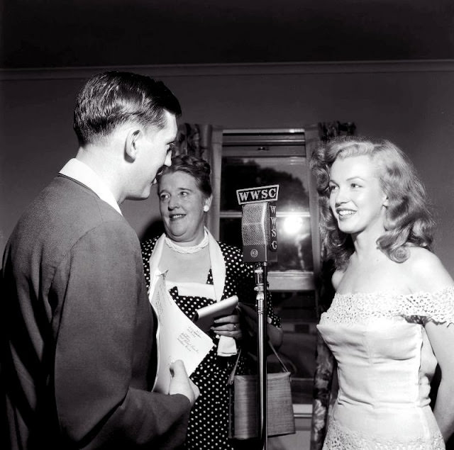 Marilyn Monroe at the set of 'Love happy', 1949
