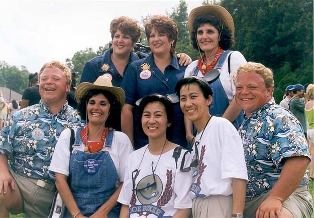 Twins from Ohio festival called Twins Day, 1990s