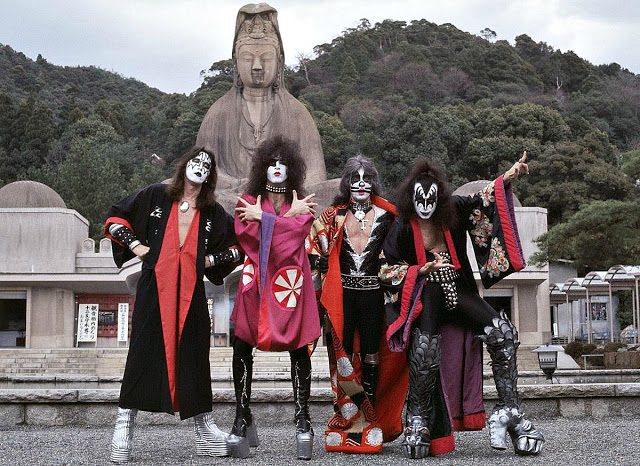 Kiss, Kyoto, Japan, 1977