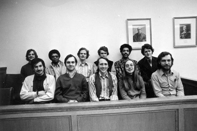Hillary (bottom right) and her classmates at Yale, 1973