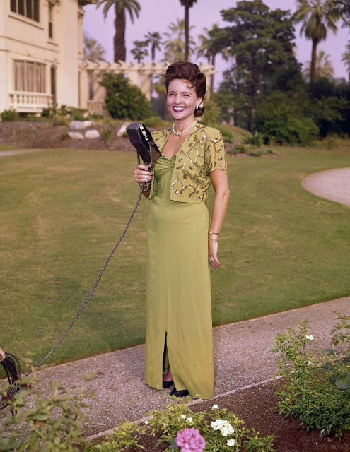 50+ Rare And Stunning Pics Of Young Betty White From Her Early Career