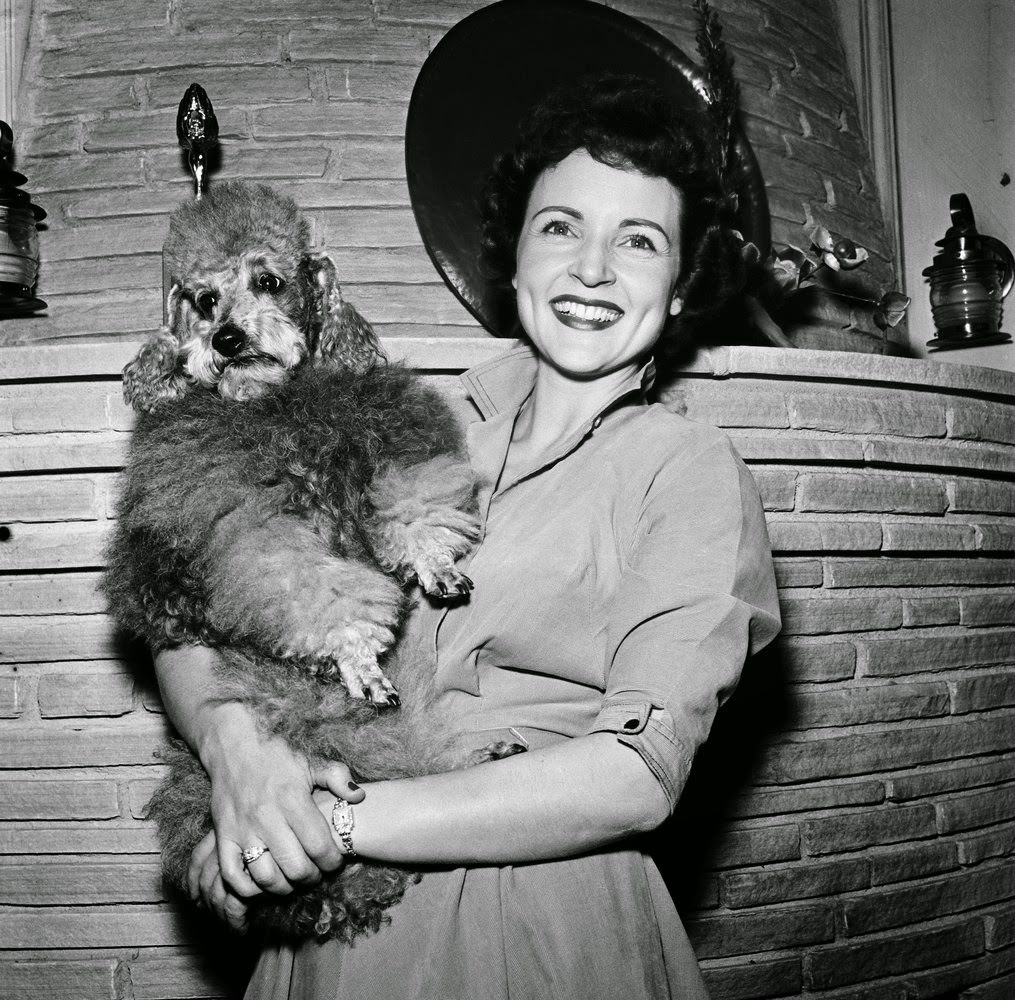 50+ Rare And Stunning Pics Of Young Betty White From Her Early Career