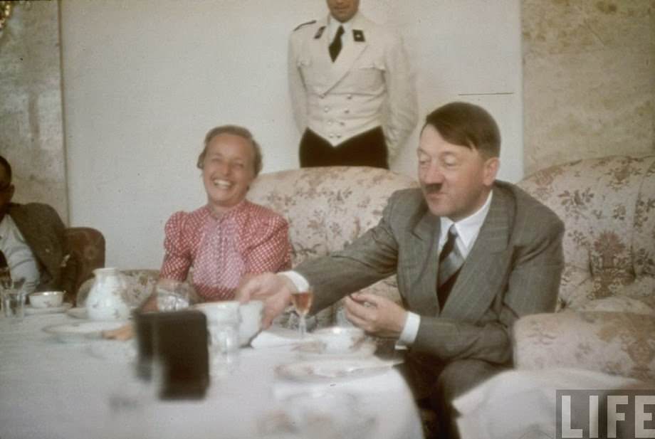 Hitler with guests at the table at his residence in Obersalzberg, 1939