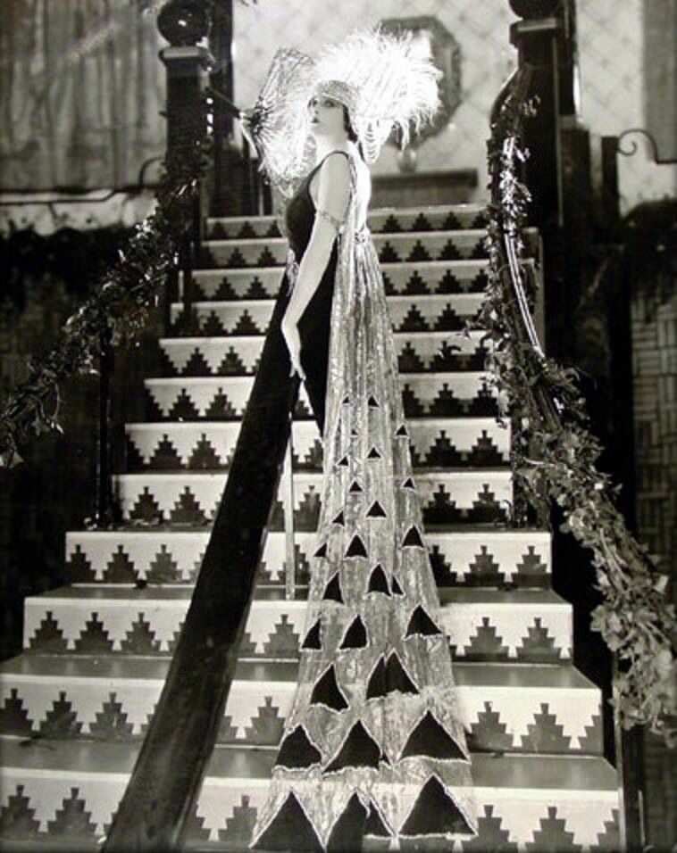 Barbara La Marr in "Souls for Sale", 1923