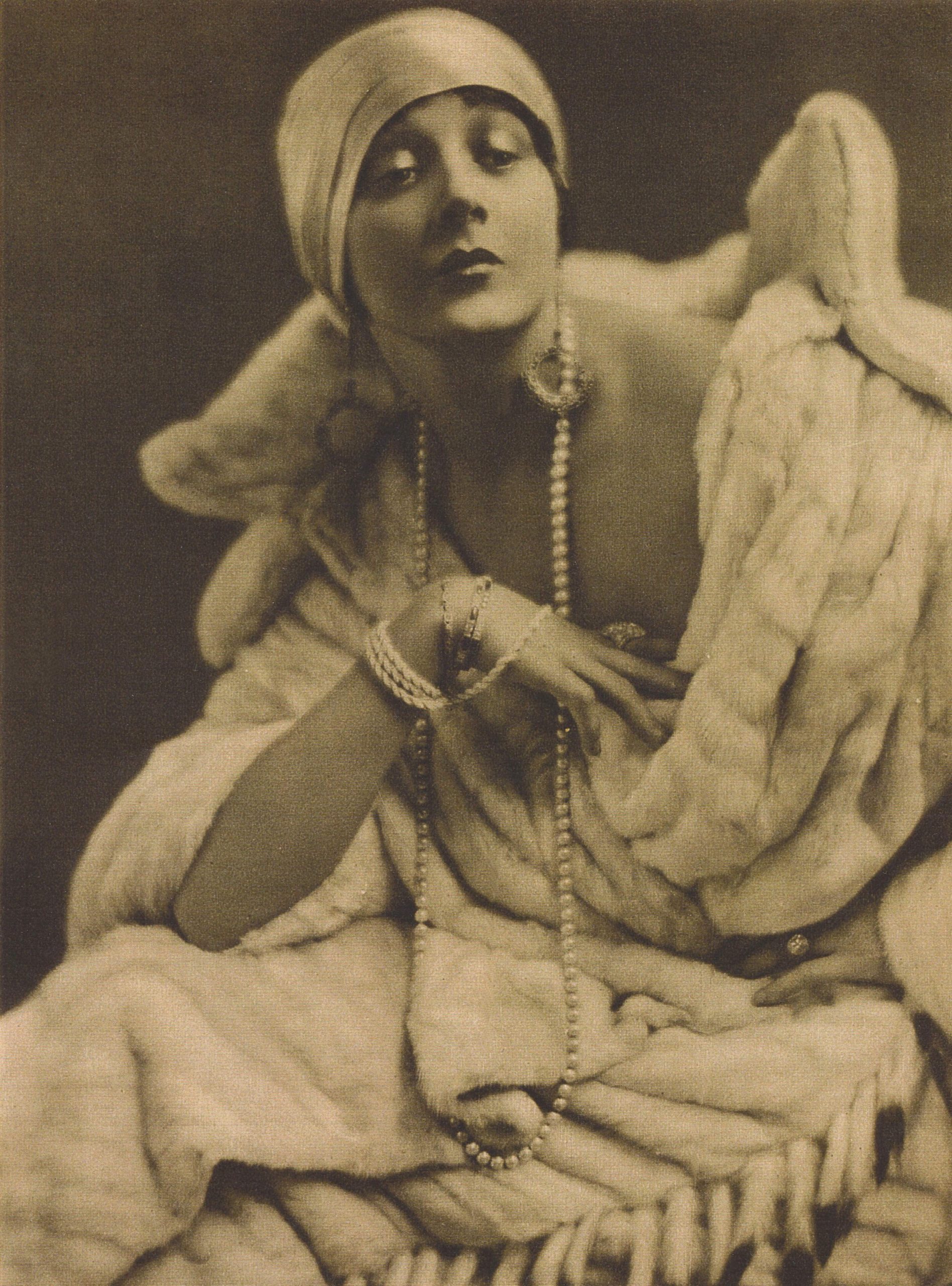 Barbara La Marr, 1923