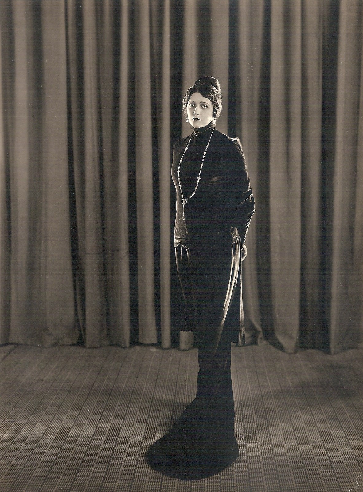 Barbara La Marr, 1922