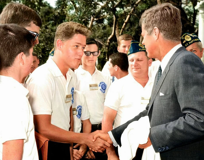 Young Bill Clinton shaking hands with president John F. Kennedy, 1963