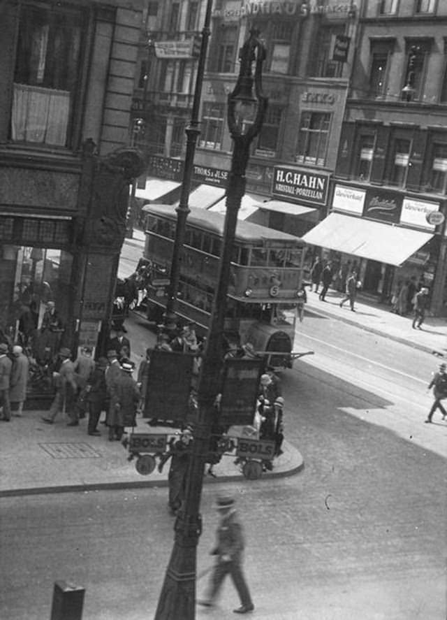 Friedrichstrasse, Berlin, 1927.