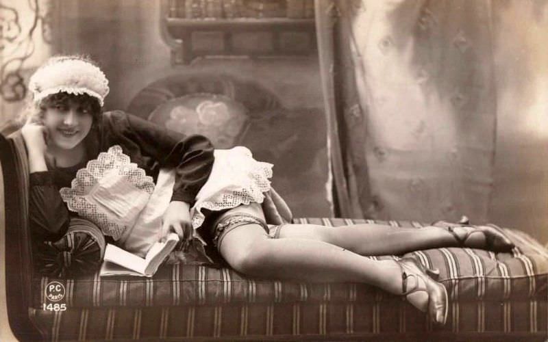 Vintage Sensual Maids: 50+ Provocative Photos Of Naughty Flappers From The 1920s