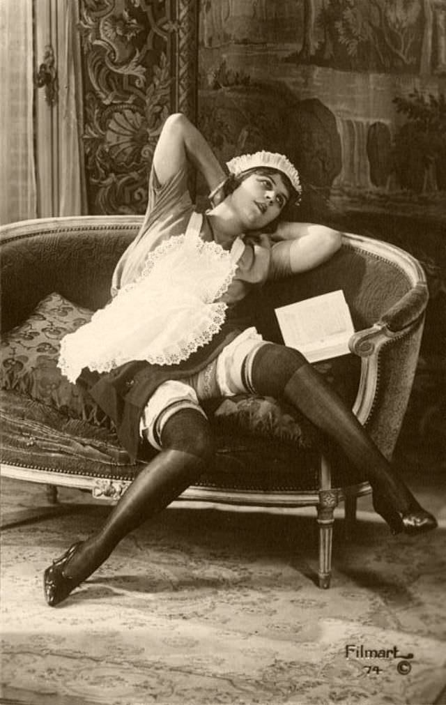 Vintage Sensual Maids: 50+ Provocative Photos Of Naughty Flappers From The 1920s