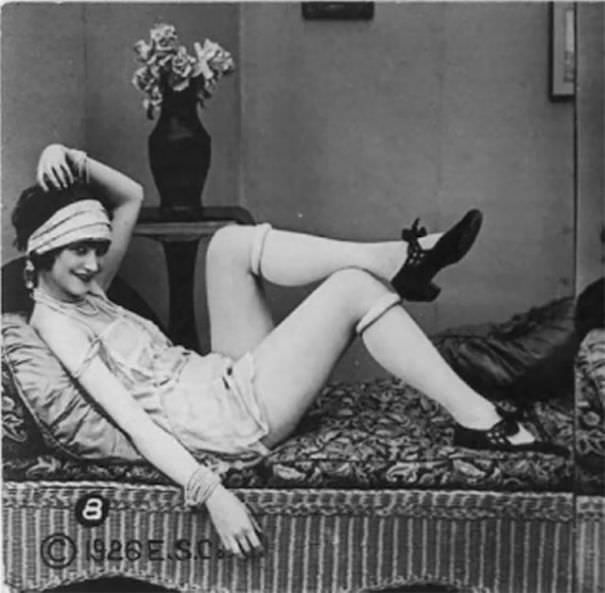 Vintage Sensual Maids: 50+ Provocative Photos Of Naughty Flappers From The 1920s