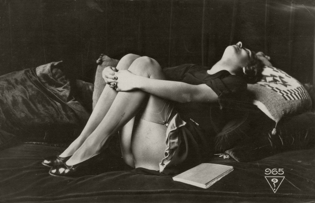 vintage sensual maids 1920s