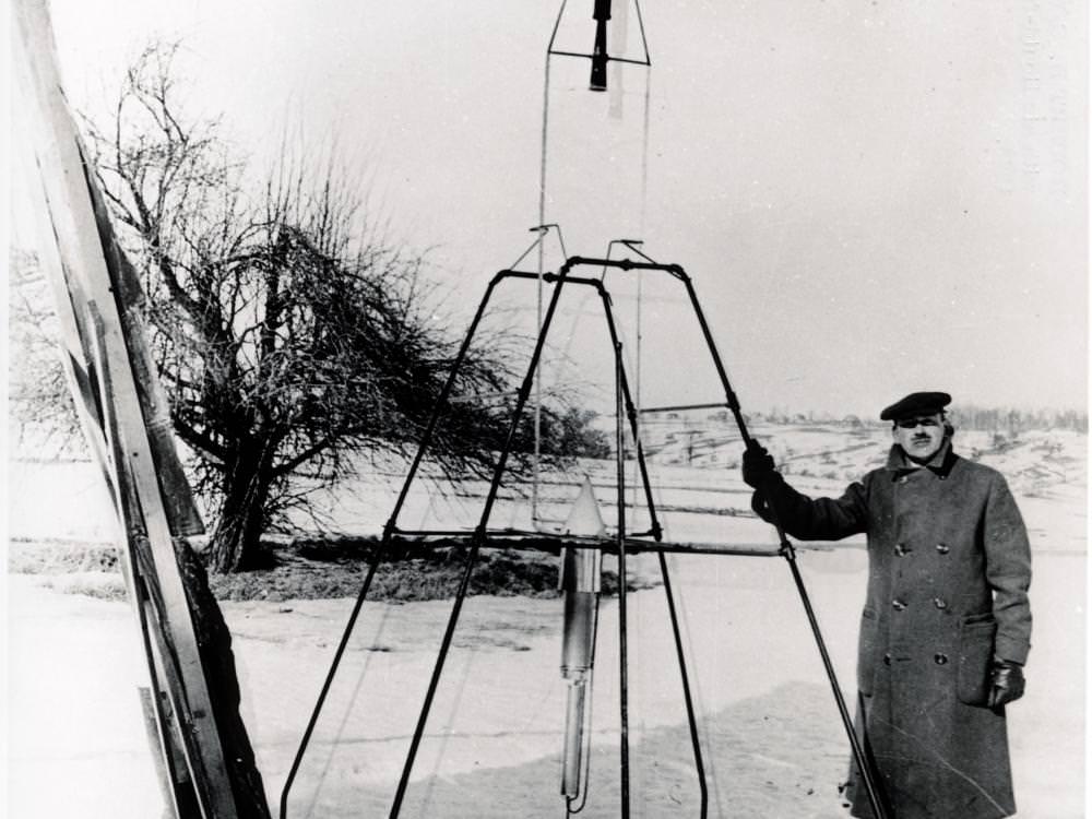Rocket (1926) by Robert Goddard