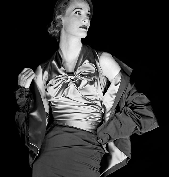 Wenda Parkinson wearing Dior, 1952