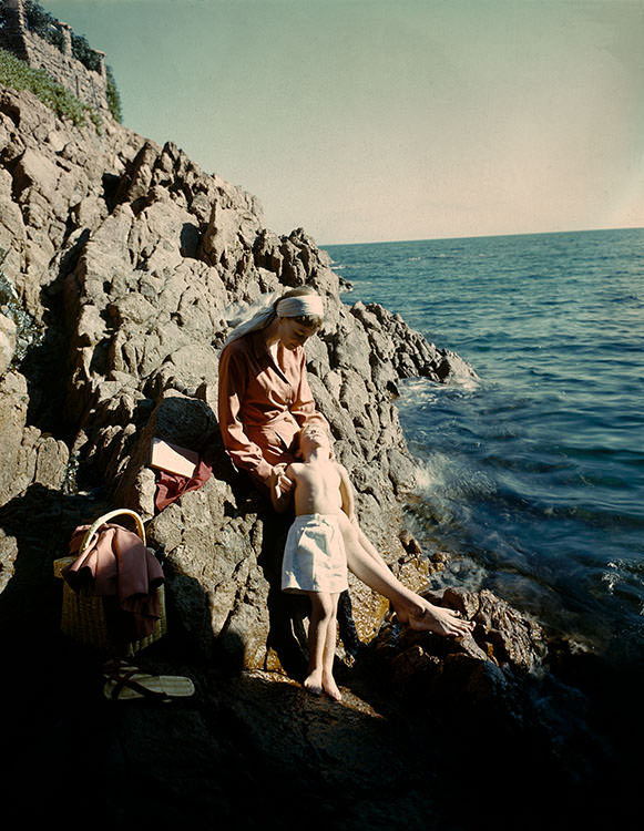 Wenda Parkinson with her son Simon, 1950