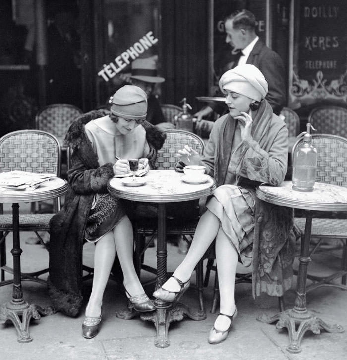 Women drinking coffee in a terrace of a cafe, Paris, 1925