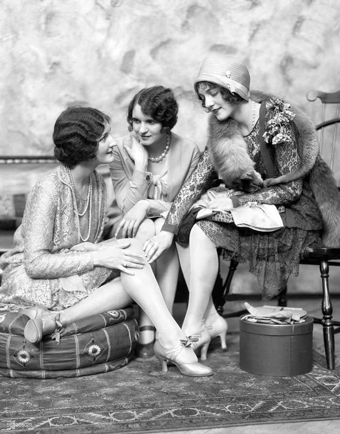 Three well-dressed women, 1920s