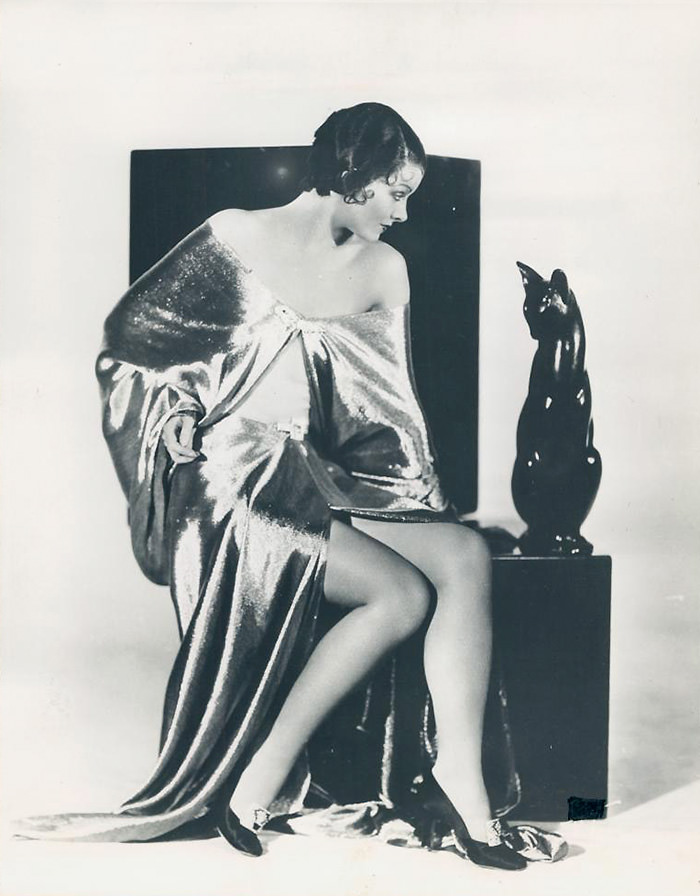 American actress Myrna Lay in 1920s