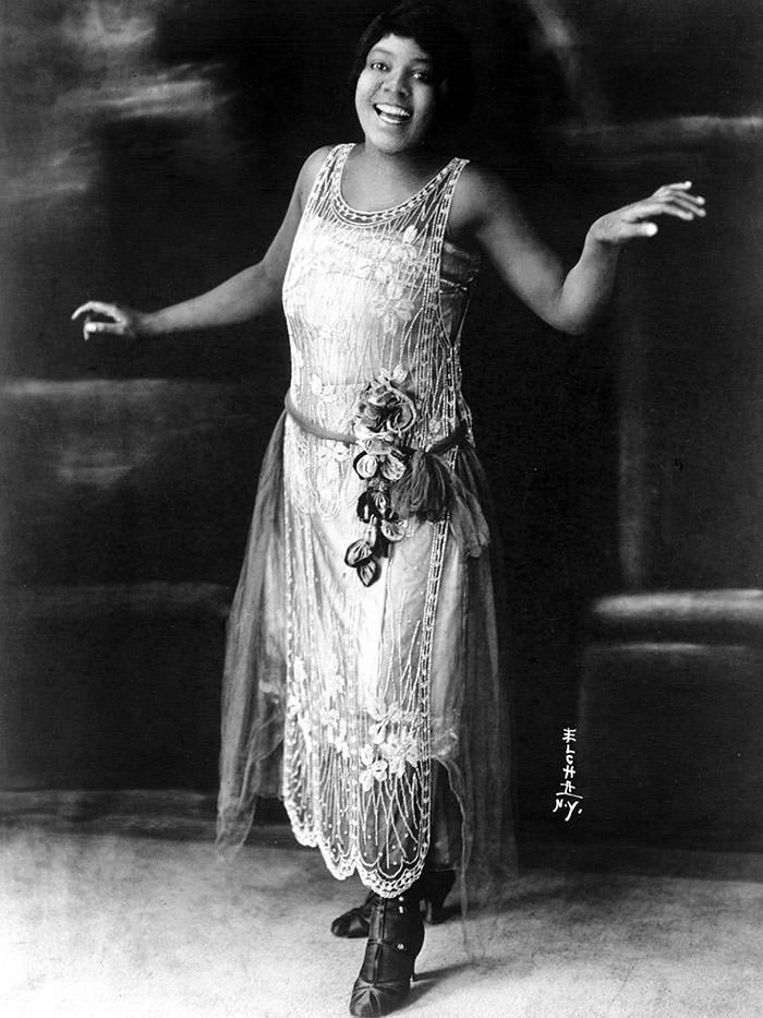 Blues singer Bessie smith poses for a portrait circa 1925 in New York city, 1925