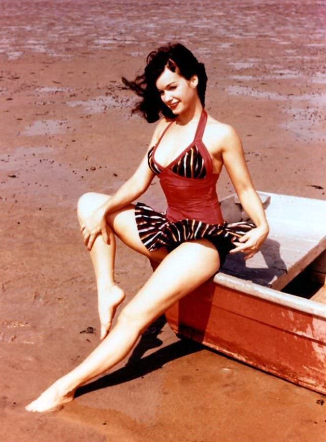 Queen of Pinups: 50+ Fascinating Photos Of Bettie Page