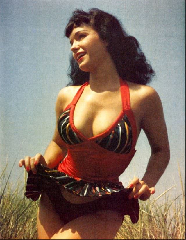 Queen of Pinups: 50+ Fascinating Photos Of Bettie Page