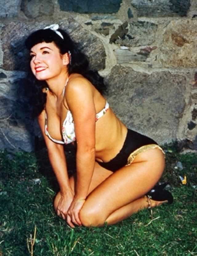 Queen of Pinups: 50+ Fascinating Photos Of Bettie Page