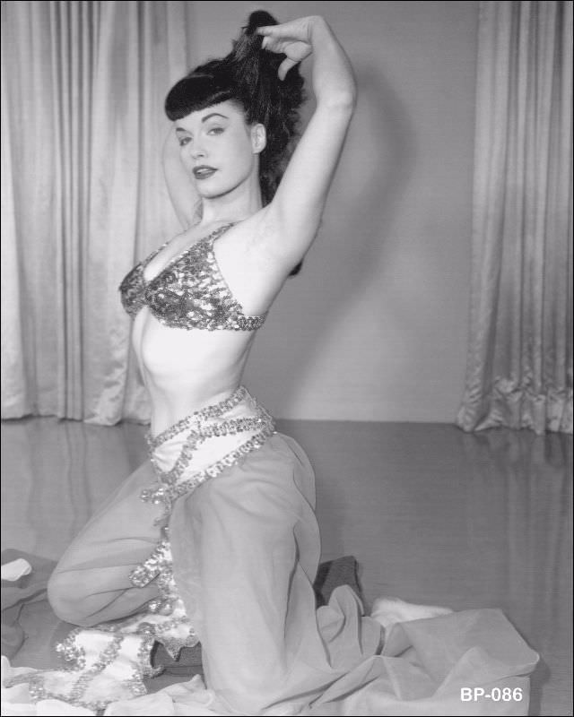 Queen of Pinups: 50+ Fascinating Photos Of Bettie Page