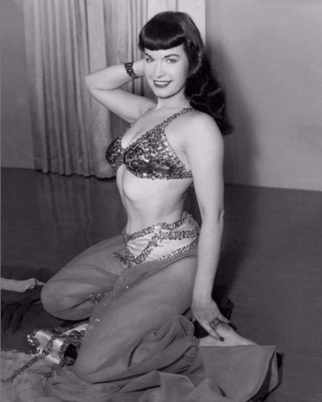 Queen of Pinups: 50+ Fascinating Photos Of Bettie Page