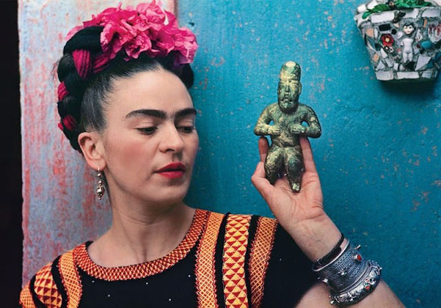 The Life Of Frida Kahlo: 50+ Rare Photos That Give A Rare Insight Into Her Life